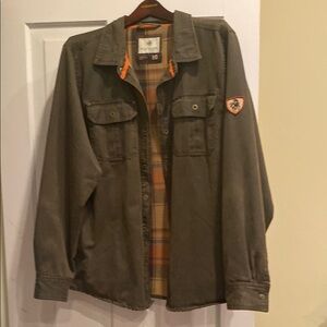 CLOSET CLEAN OUT SALE !!!Legendary Whitetails Brown Lightweight Shirt Jacket